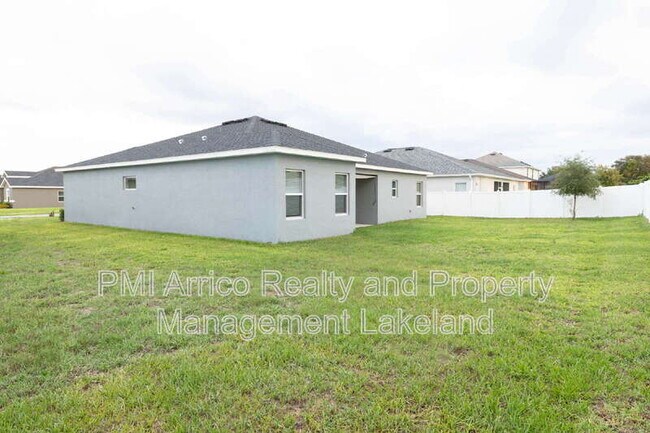 Foto del edificio - 1069 Montgomery Ln