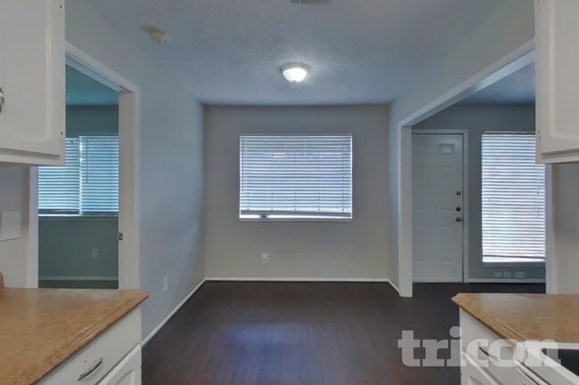 Building Photo - 17719 Glenpatti Dr