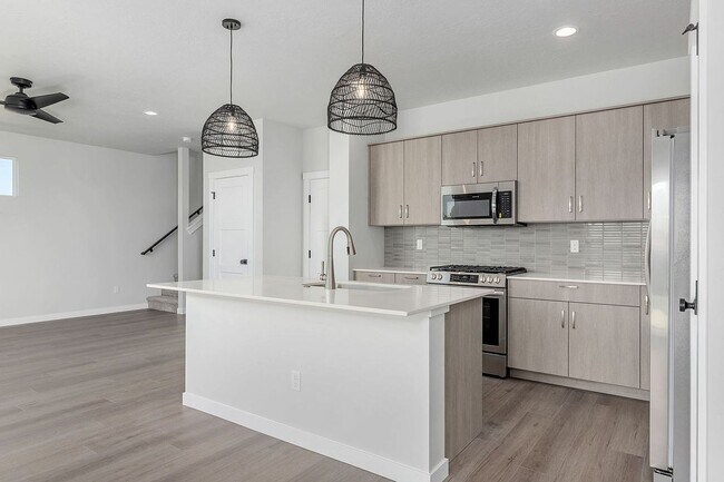 Foto del edificio - 6821 W Riverwood St