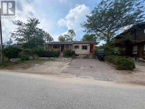 Building Photo - 240 Shore Ln