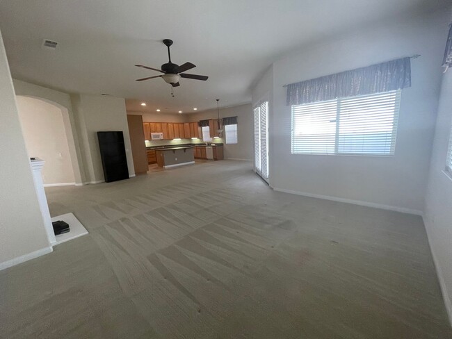 Building Photo - Sun City Community, 55+, 2 Master Bedrooms...