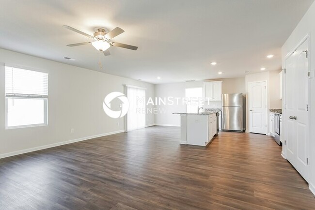 Building Photo - 561 Flannel Way