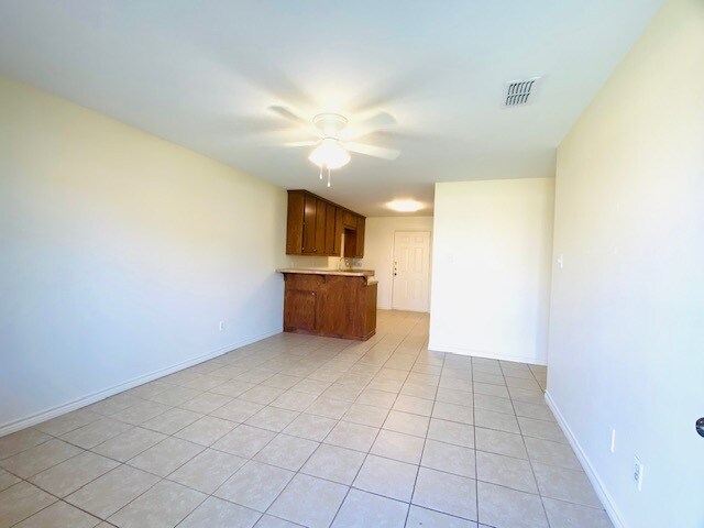 Building Photo - 206 Fuller St