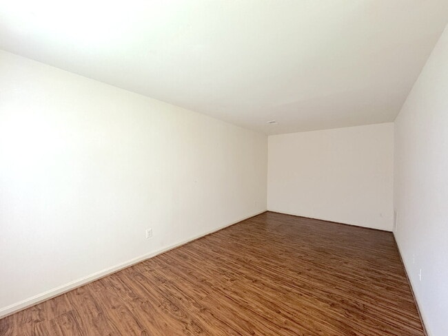 Building Photo - 9653 Hagel Cir