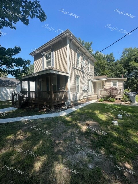 Foto del edificio - 330 N Cherry St