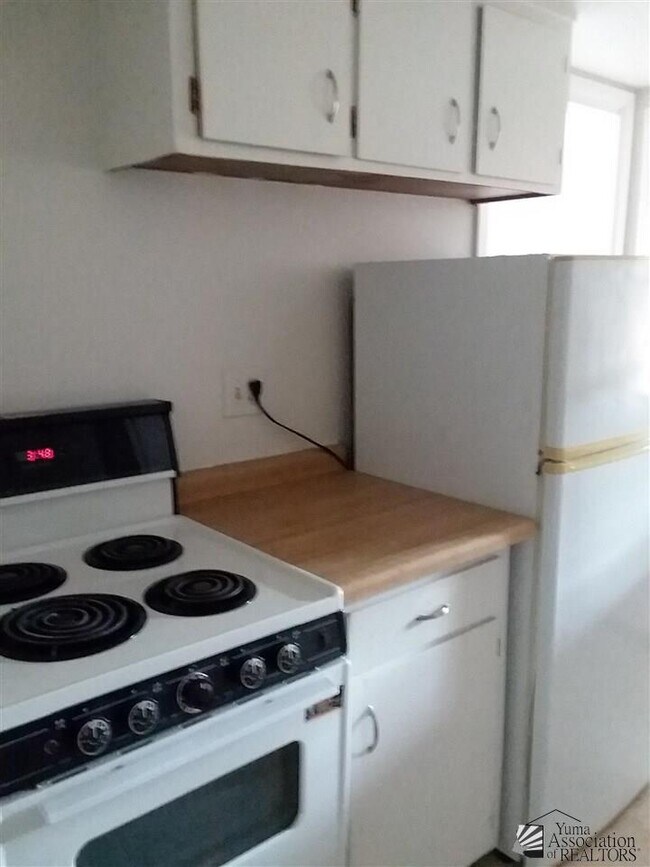 Foto del edificio - 2880 S 1st Ave