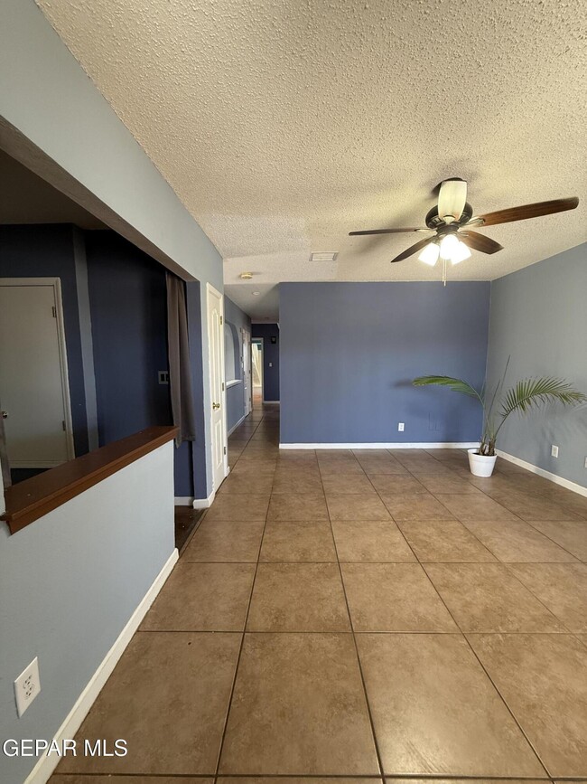 Foto del edificio - 11797 Imperial Gem Ave