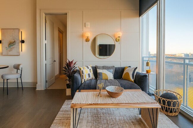 Building Photo - 1616 Anderson Rd