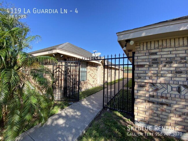 Foto del edificio - 4119 W La Guardia Ln
