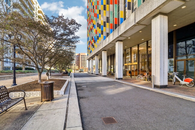 Photo - 2221 S Clark St Apartments