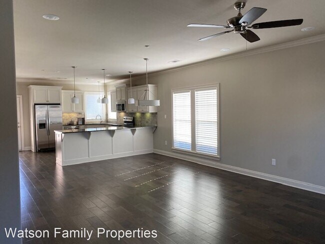 Building Photo - 3 br, 2.5 bath House - 1000 Turnberry Drive