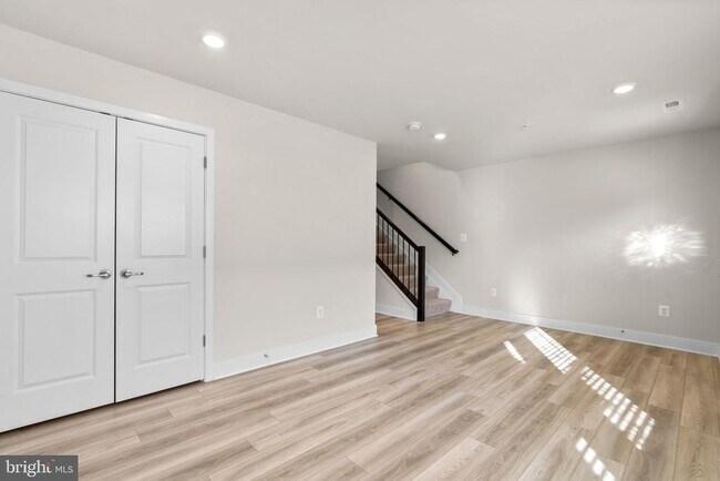 Foto del edificio - 311 Lentic Ln