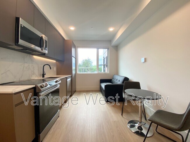 Photo du bâtiment - 720-720 K. L. O. Rd