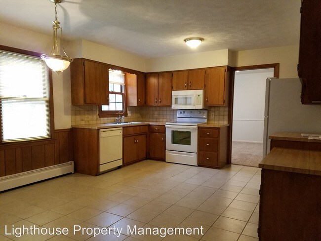 Building Photo - 3620 Chamberlain Ave SE