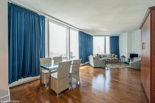 Foto del edificio - 401 N Wabash Ave