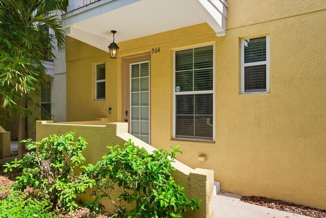 Foto del edificio - 964 Sombra St