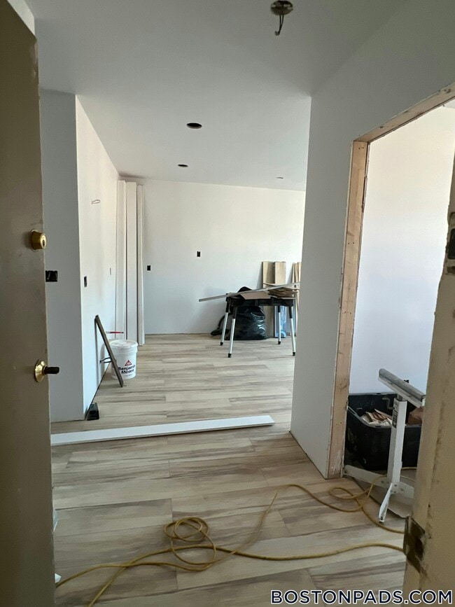 Foto del edificio - 883 Huntington Ave