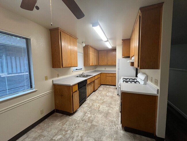 Foto del edificio - 1191 Hardenbrook Ave