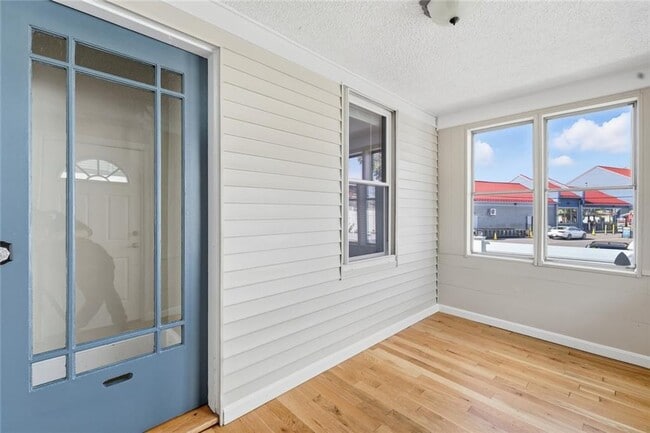 Building Photo - 134 Flint Ave