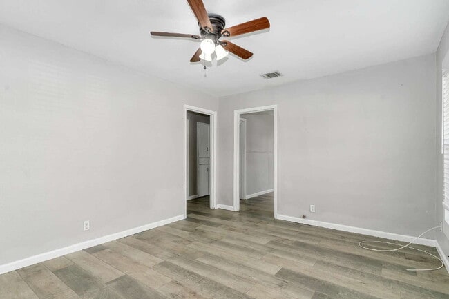Foto del edificio - Cozy 2 Bedroom 1 Bath Duplex in Cleburne T...