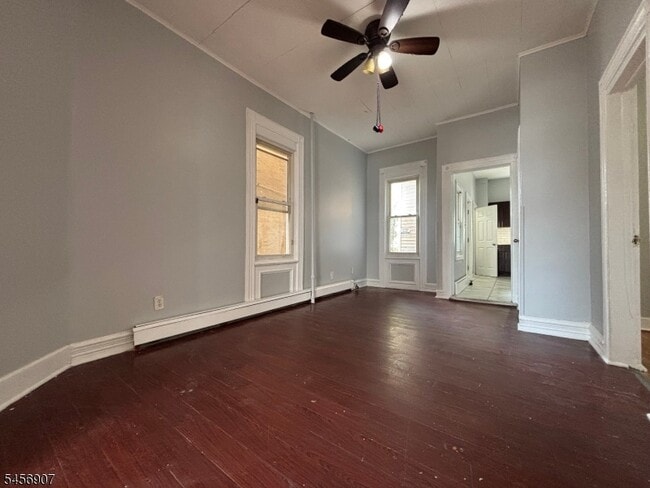 Building Photo - 144 E Jersey St