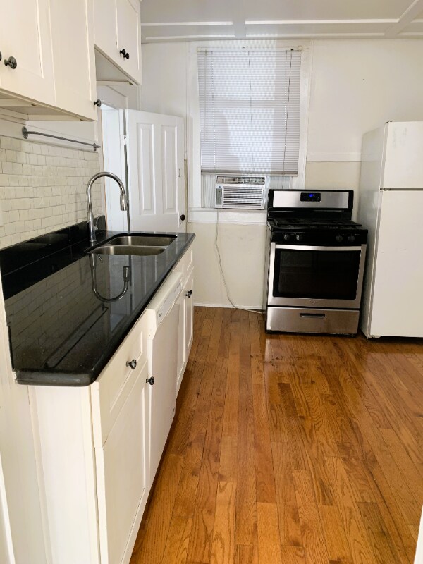 Foto del edificio - 7114 Freret St