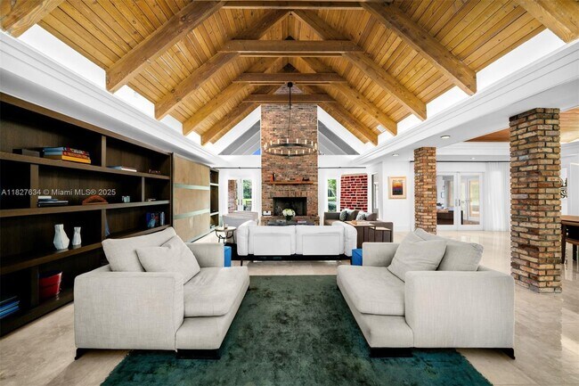 Building Photo - 9000 Arvida Dr