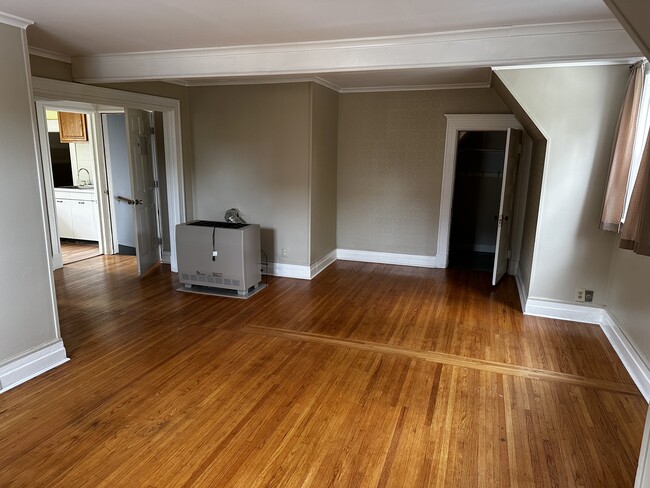 Building Photo - 247 Tremont St