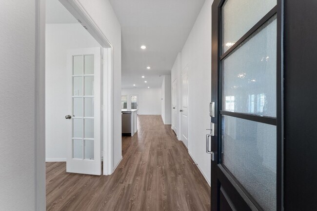 Foto del edificio - 2850 Paradise Rdg Wy