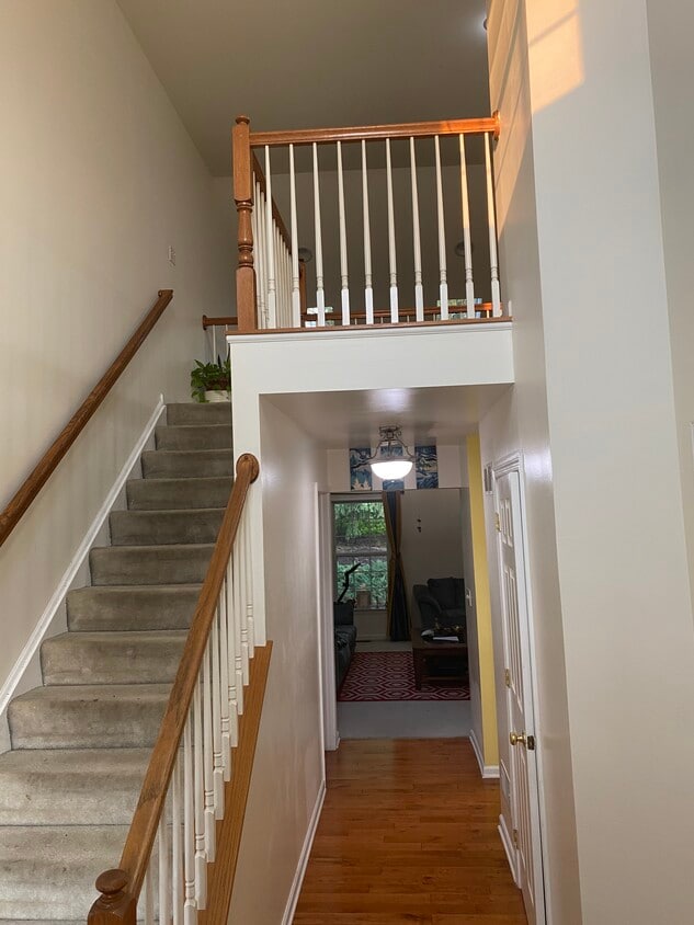 Building Photo - 4150 Roth Farm Village Cir