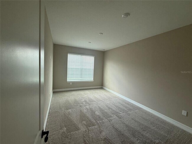 Foto del edificio - 455 Winter Grv Blvd