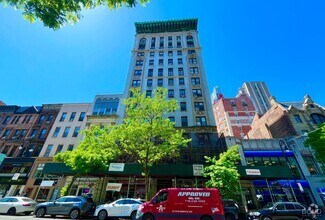 Building Photo - 166 W 72nd St