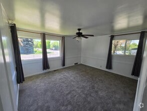 Building Photo - 309 E 200 S