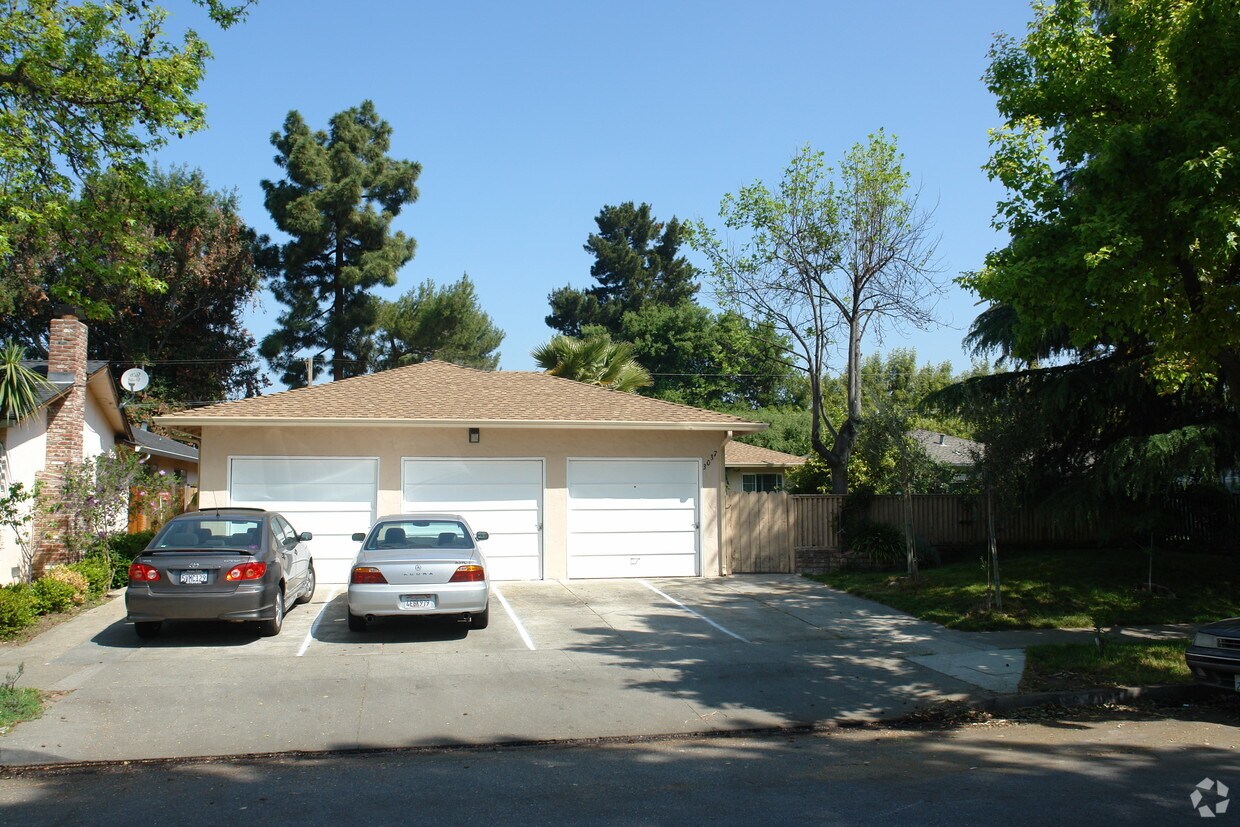 Primary Photo - 3037 Van Sansul Ave