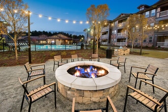 Building Photo - Solstice Apartment Homes
