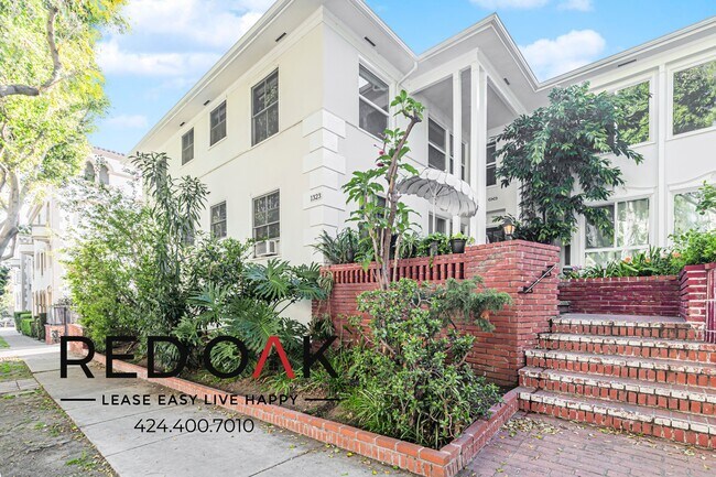 Foto del edificio - ~1 Month FREE~ Incredible Two Bedroom Feat...
