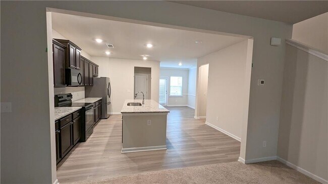 Building Photo - 549 Ruths Dr