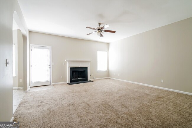 Foto del edificio - 1236 Pebble Rock Rd