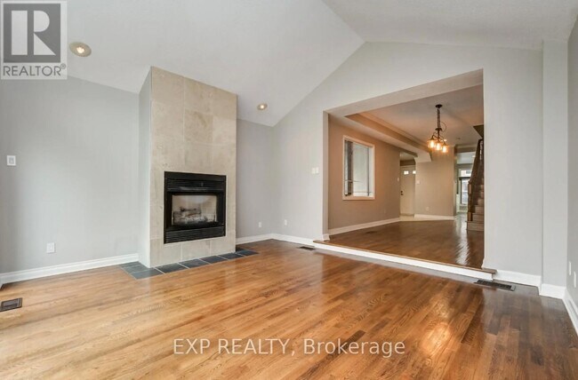 Photo du bâtiment - 195 Henderson Ave