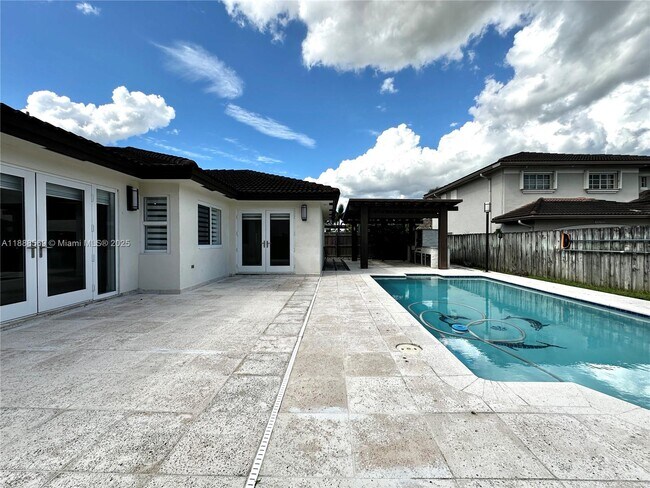 Foto del edificio - 18201 SW 149th Ave