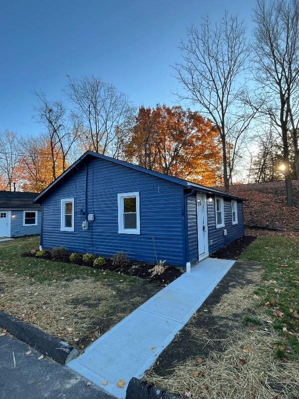 8 Exchange Park Dr, Medina, OH 44256 Condo for Rent in Medina, OH