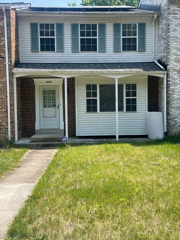 Primary Photo - 13019 Trumbull Dr