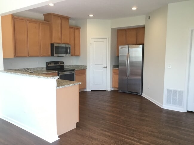 Building Photo - 1395 Apple Farm Dr