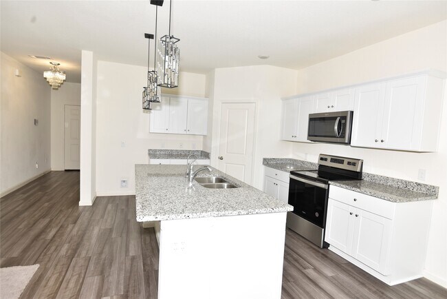 Foto del edificio - 14706 Peaceful Wy