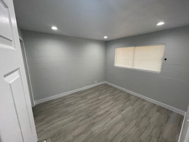 Foto del edificio - Charming 1-Bedroom Apartment – Prime Las Vegas Location