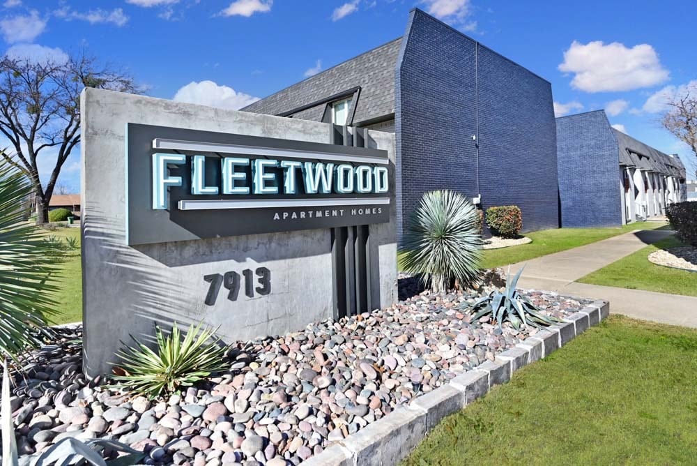 Primary Photo - FLEETWOOD APARTMENTS