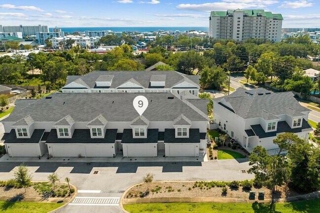 Foto del edificio - 100 Beach Dr