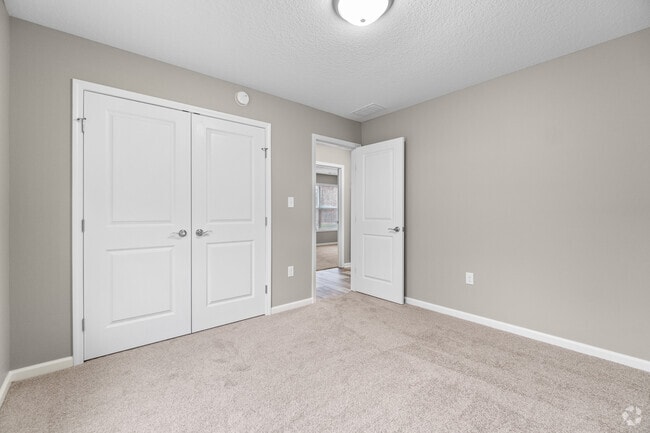 Building Photo - 4813 Tyrone Rd