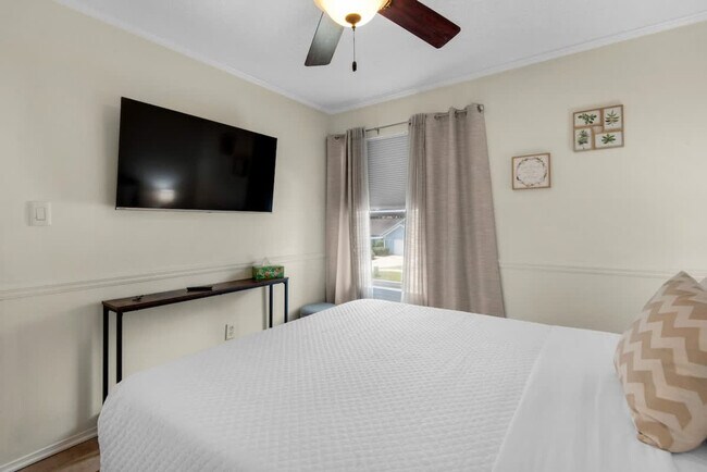 Foto del edificio - 4600 Lennox Pl