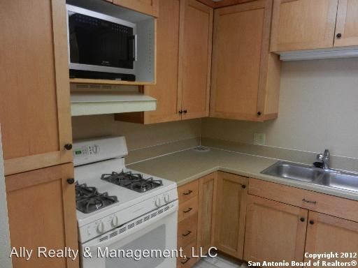 Building Photo - 226 Arapahoe Dr
